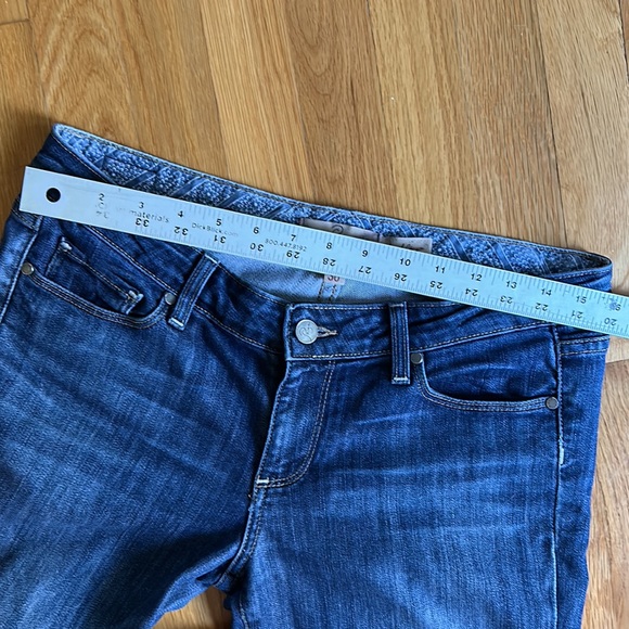 PAIGE Laurel Canyon Jeans Size 30 - Picture 6 of 9
